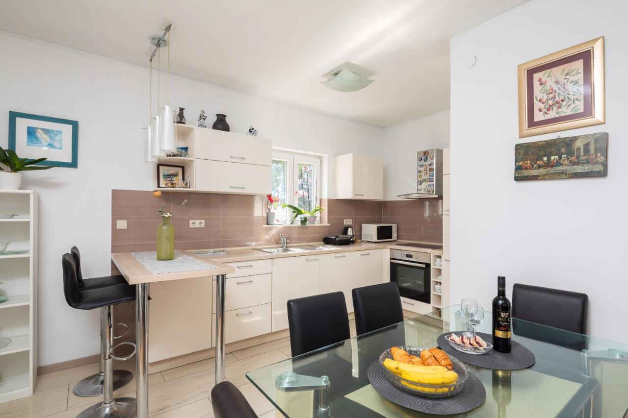 Apartamento Boja Nel Blu Stanici Exterior foto